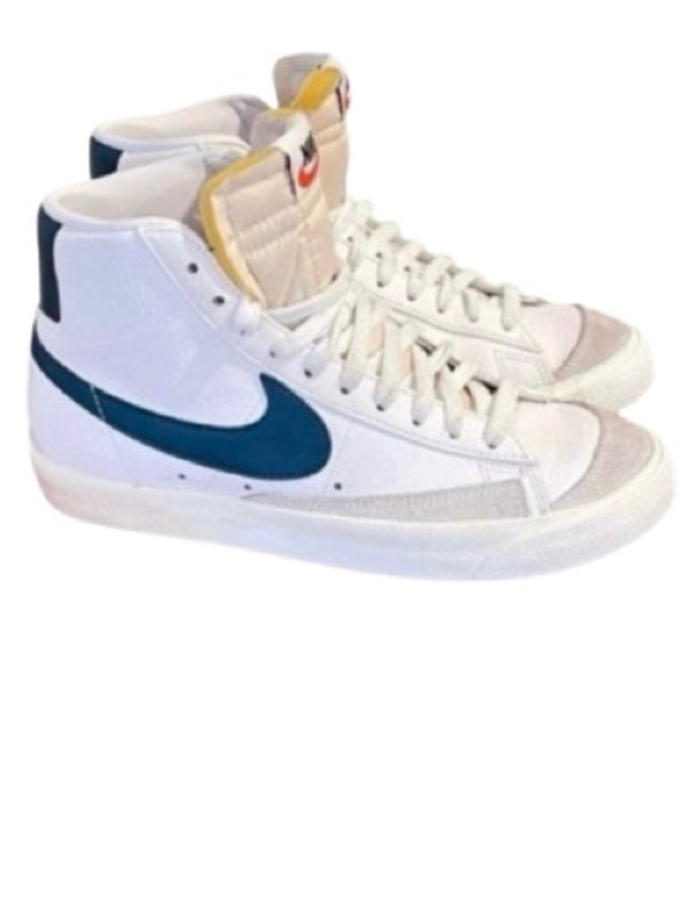 Nike BLAZER MID '77 VNTG- Teal.
Size:6 EXCELLENT  CONDITION